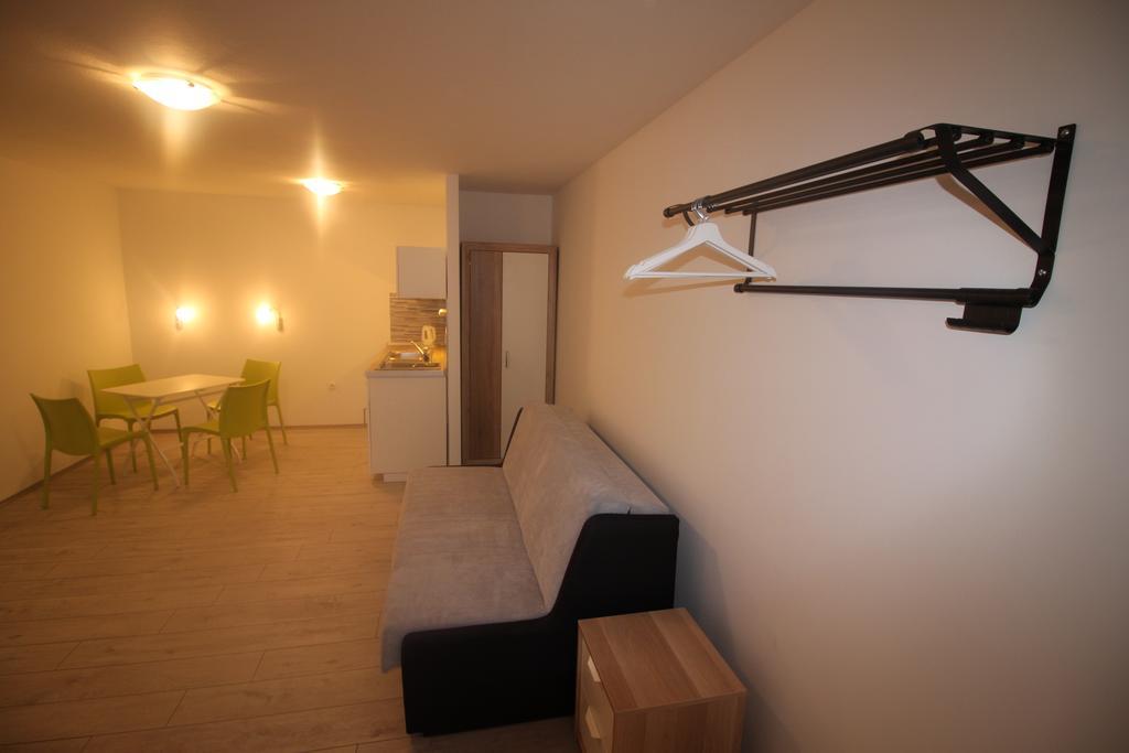 Apartments Marinko Stari Grad  Zewnętrze zdjęcie