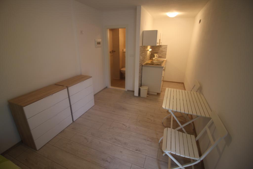 Apartments Marinko Stari Grad  Zewnętrze zdjęcie