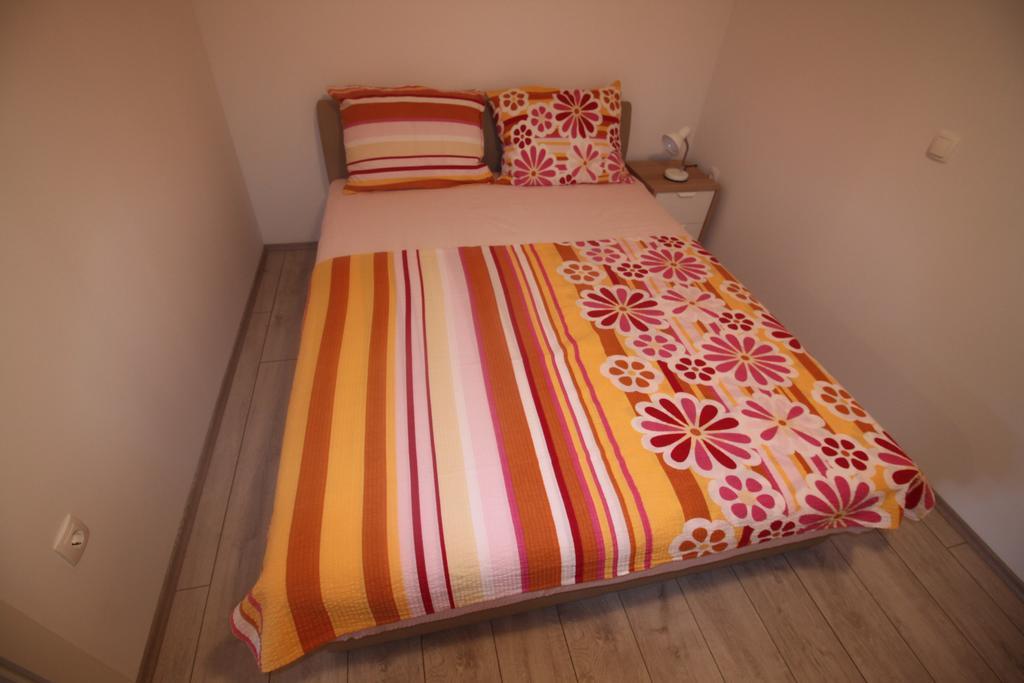 Apartments Marinko Stari Grad  Zewnętrze zdjęcie