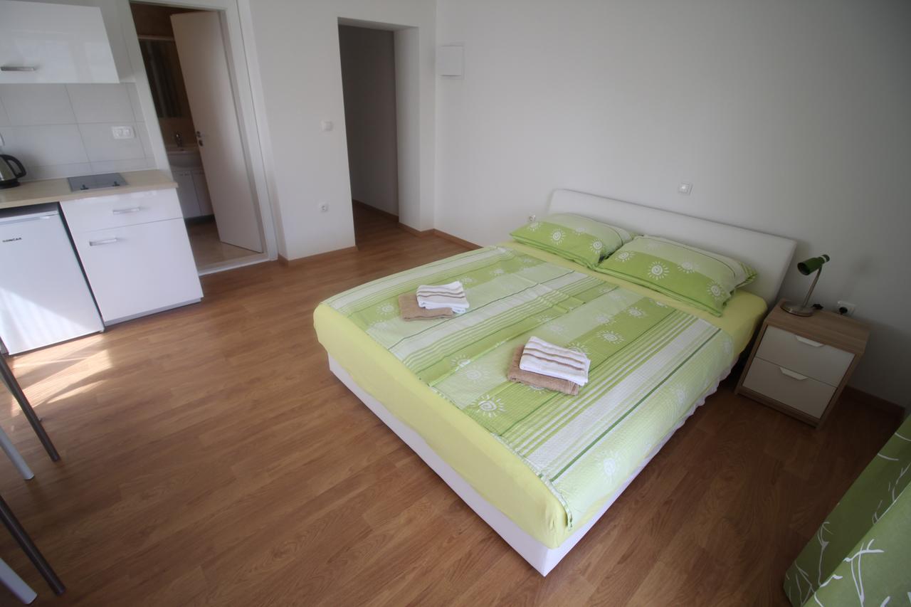 Apartments Marinko Stari Grad  Zewnętrze zdjęcie